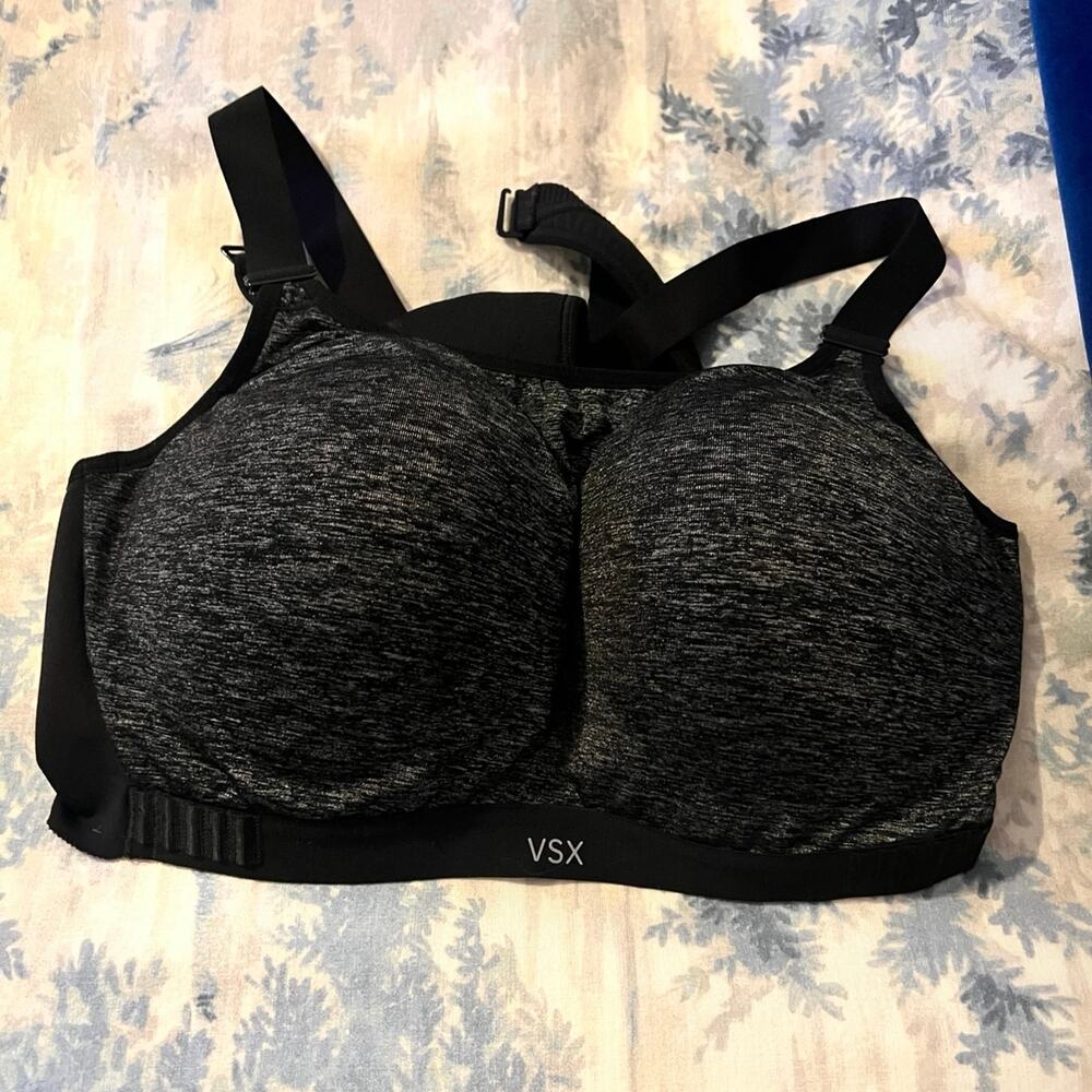 Victoria’s Secret Sports Bra 38D